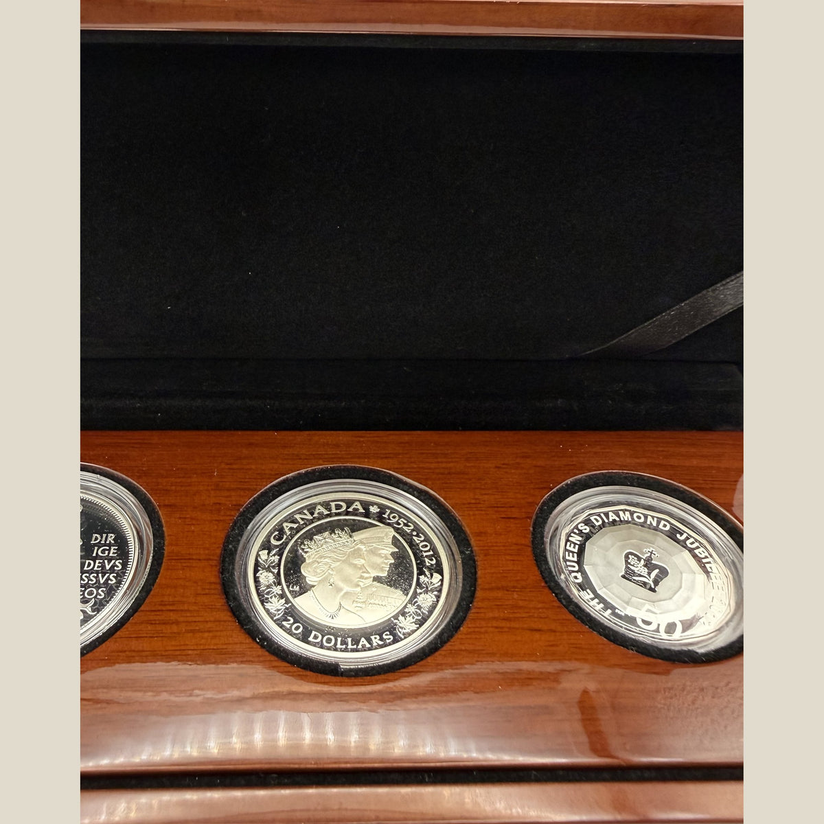 2012 Queen's Diamond Jubilee silver proof set with UK £5, Canada $20 and Australia 50c in wooden case (view 6)