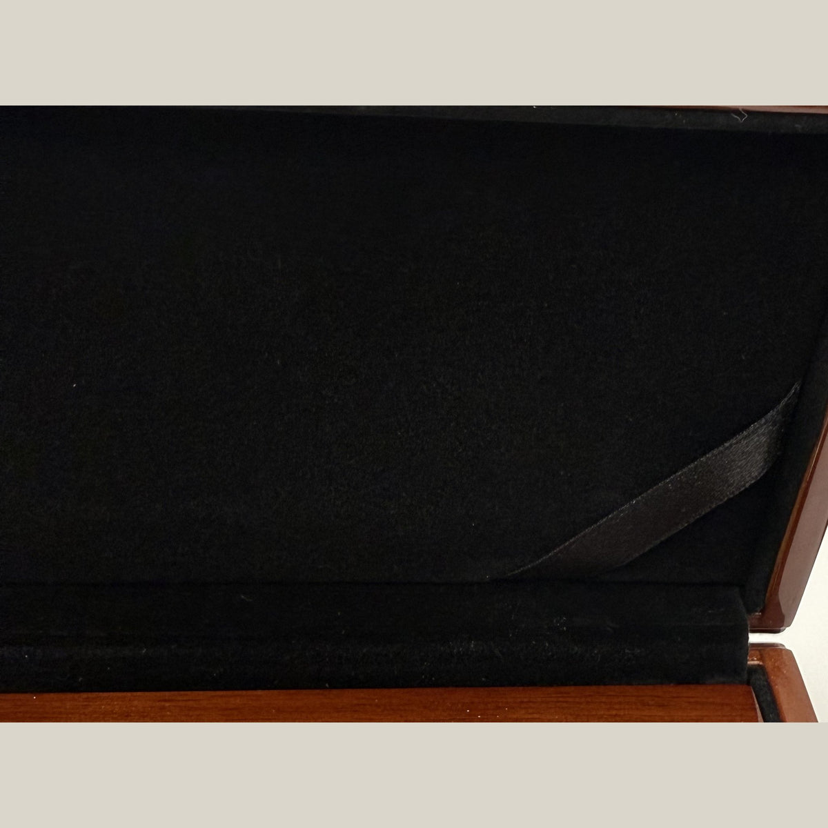 2012 Queen's Diamond Jubilee silver proof set with UK £5, Canada $20 and Australia 50c in wooden case (view 5)