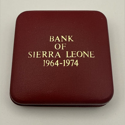 1974 Sierra Leone 1 Leone sterling silver proof coin, Bank of Sierra Leone 10th anniversary (view 3)