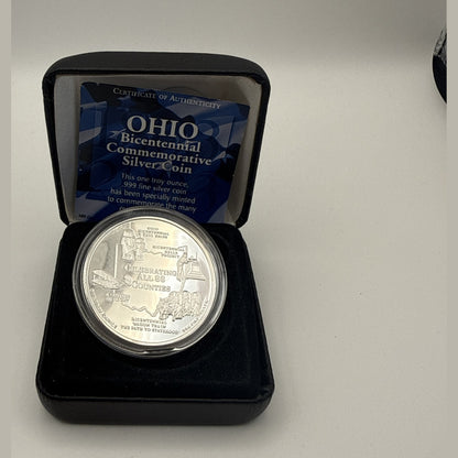 2003 Ohio Bicentennial 1 oz .999 fine silver round in black presentation case (view 3)