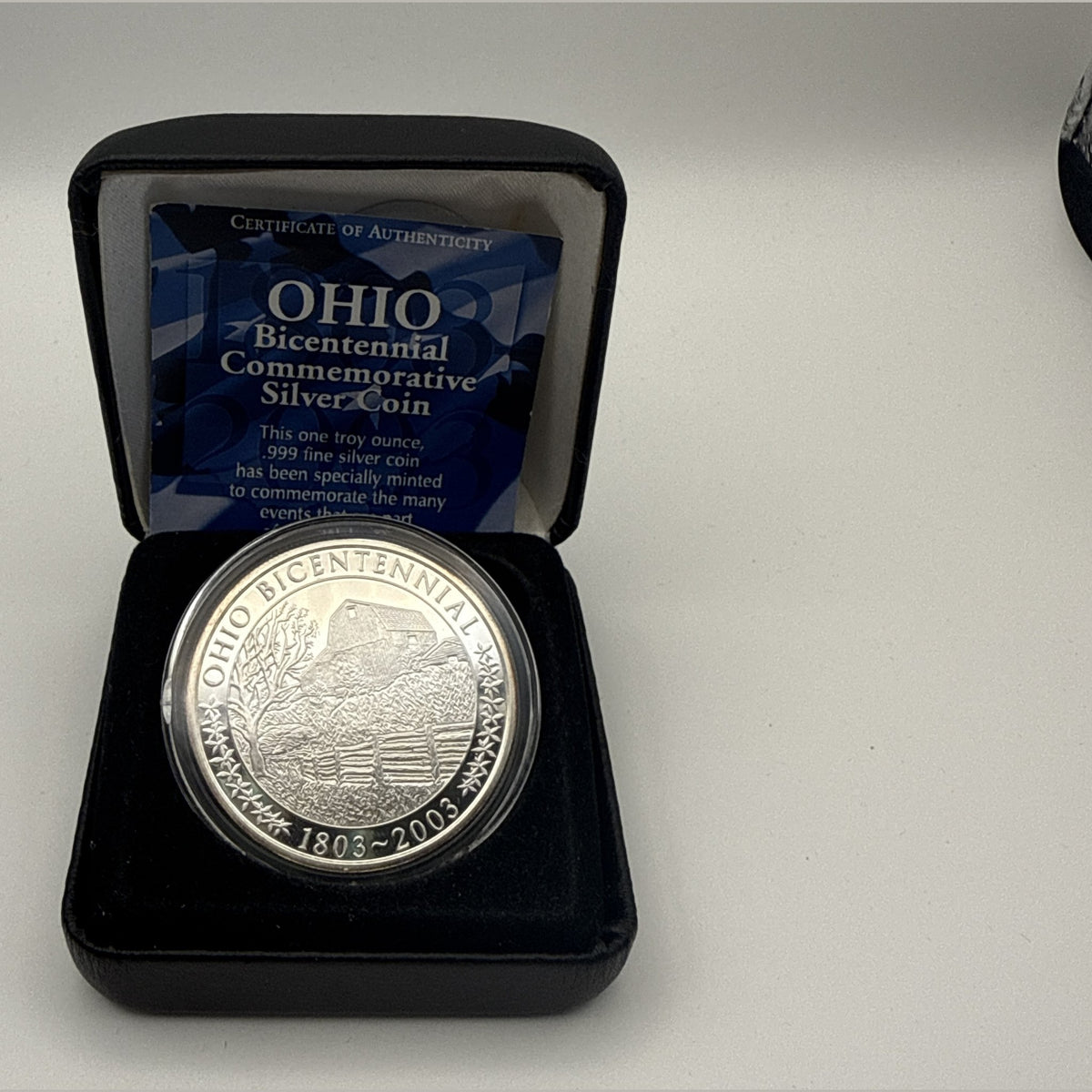 2003 Ohio Bicentennial 1 oz .999 fine silver round in black presentation case