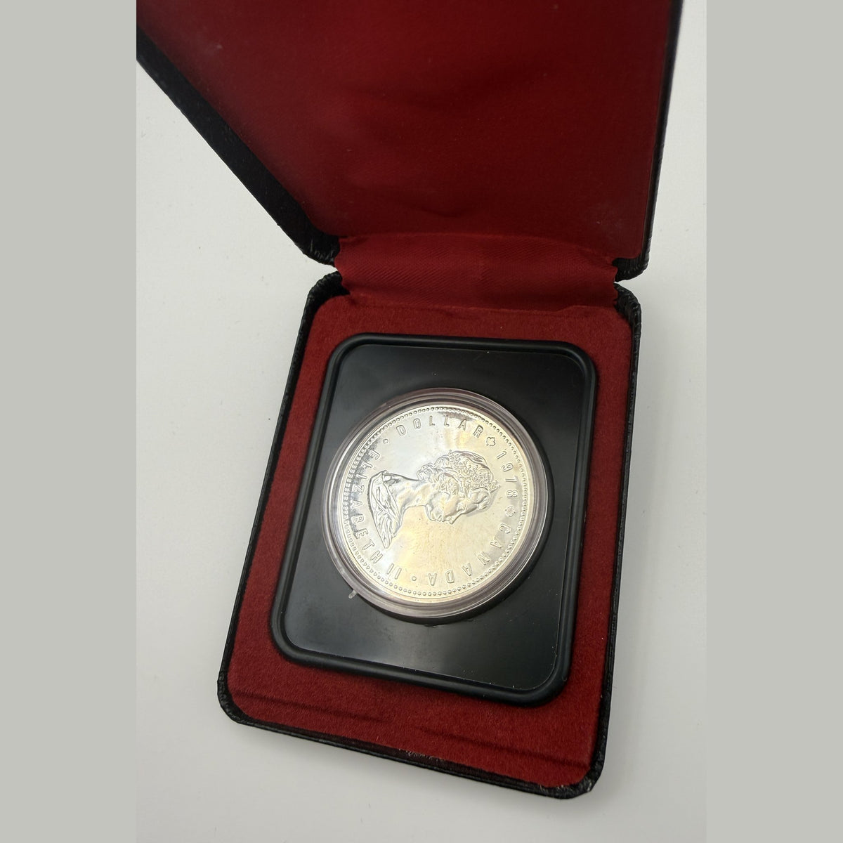1978 Canada $1 silver dollar, XI Commonwealth Games Edmonton, specimen in original RCM case (view 4)